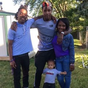 Meet your Posher, Breayla